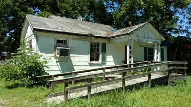 Building Photo - 2107 Campbell St