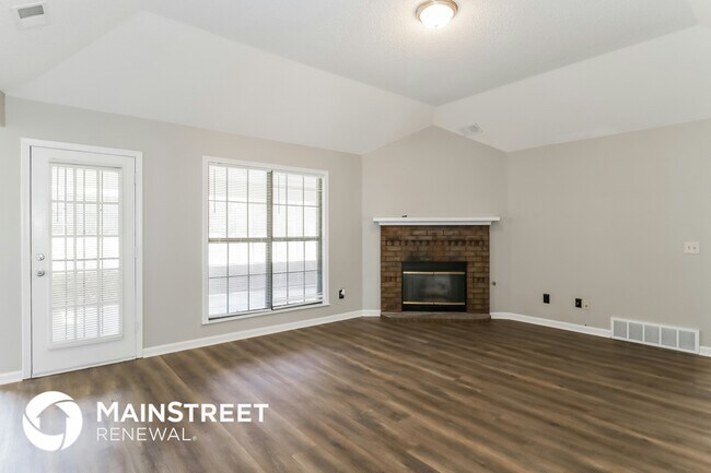 Foto del edificio - 7589 Shelby Woods Cove