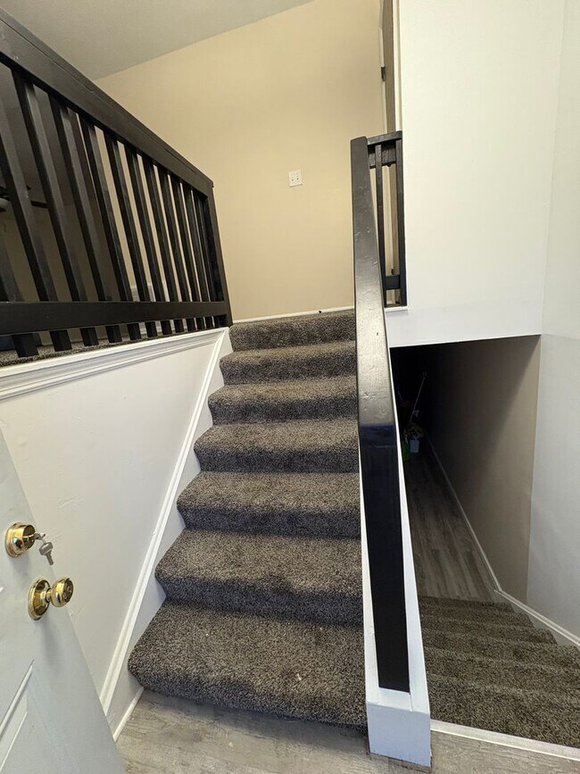 Building Photo - 3 Bedroom Condo in Dayton