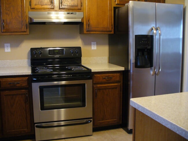 Foto del edificio - 728 Pleasant Valley Rd