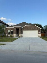 Building Photo - 919 Elijah Ln