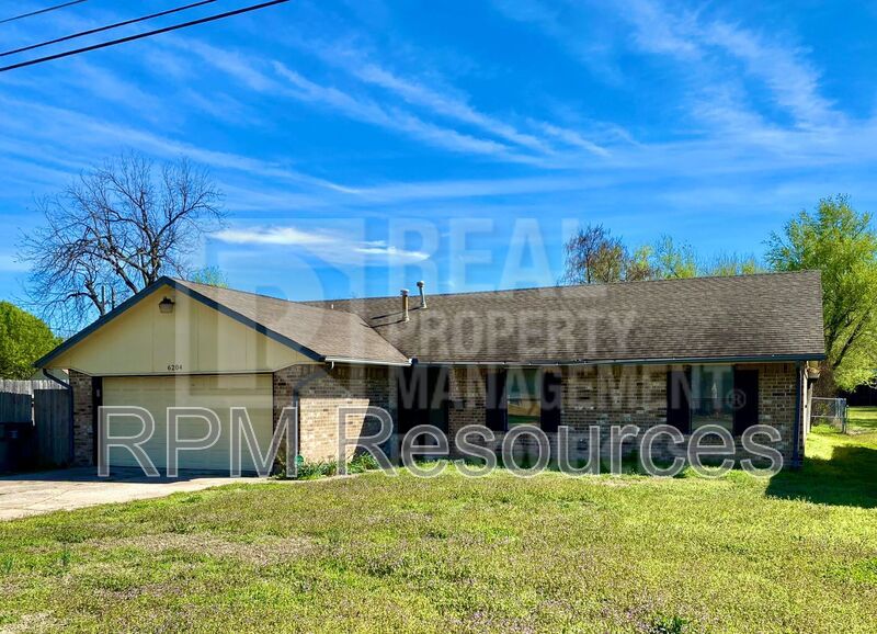 Photo - 6204 NW 30th St