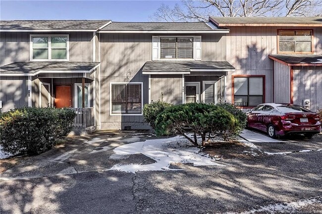 Building Photo - 362 Terrace Ct