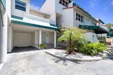 Primary Photo - 316 N Lake Dr