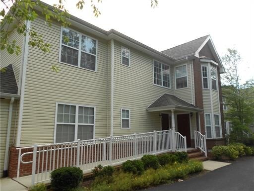Primary Photo - 120 Forest Dr