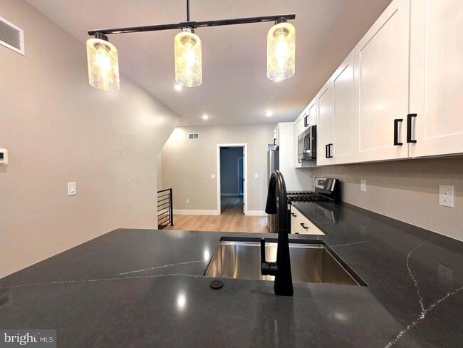 Photo - 1324 S 9th Street Unit 1F Apartment