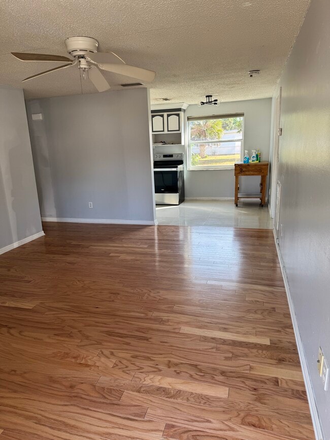 Building Photo - 9343 83rd Ln