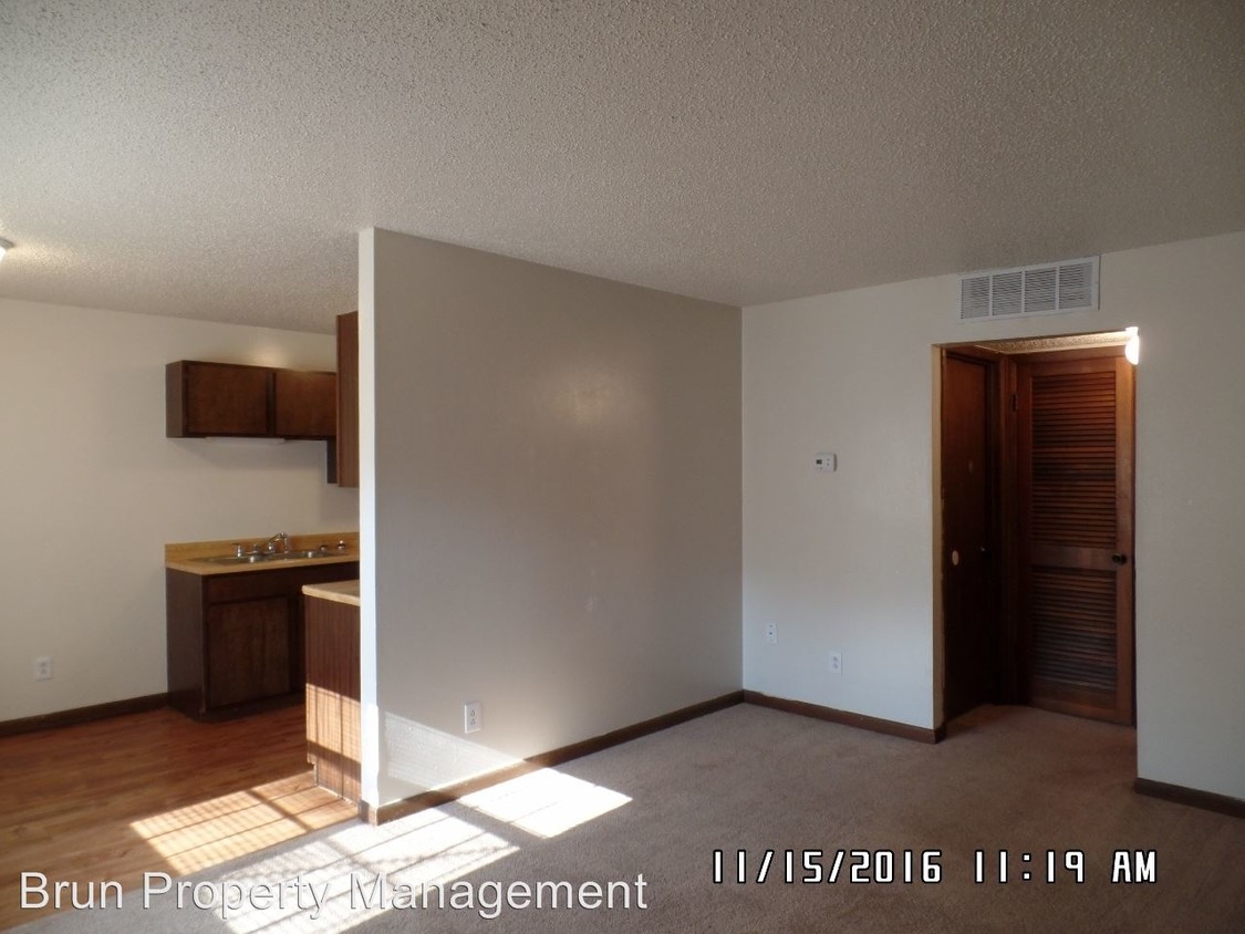 Primary Photo - 131 Overbrook Dr