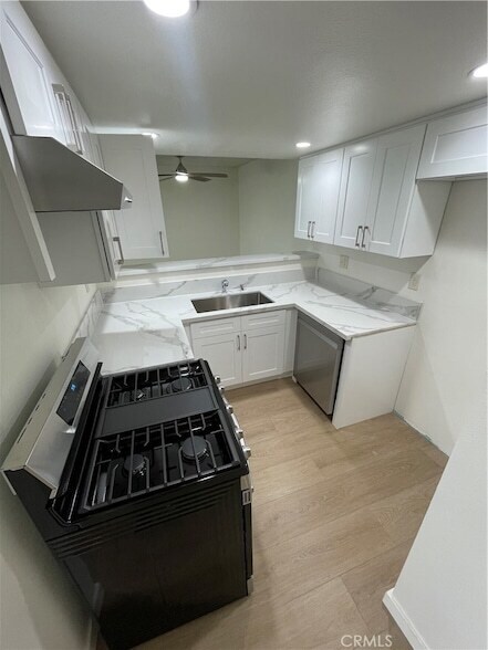 Foto del edificio - 621 N Kenwood St