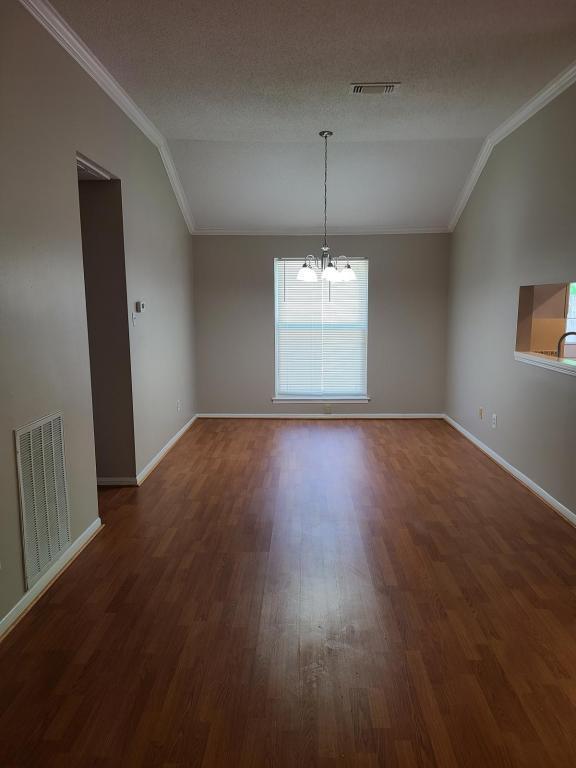 Foto del edificio - 25110 Firewood Ln
