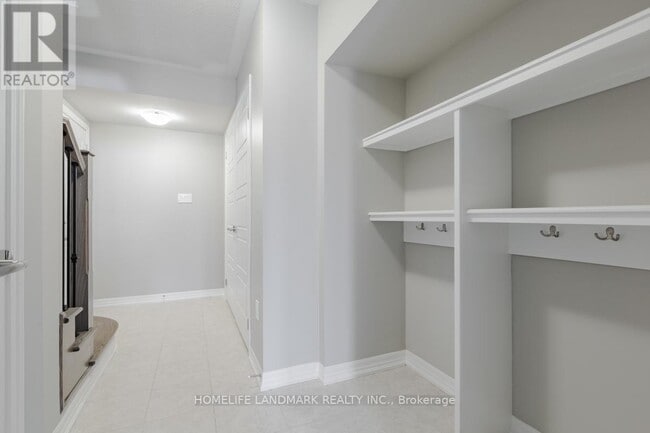 Building Photo - 125 Toucan Trail