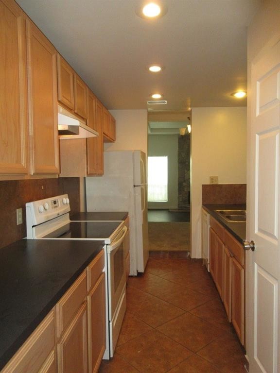 Building Photo - 11205 Shannon Hills Dr