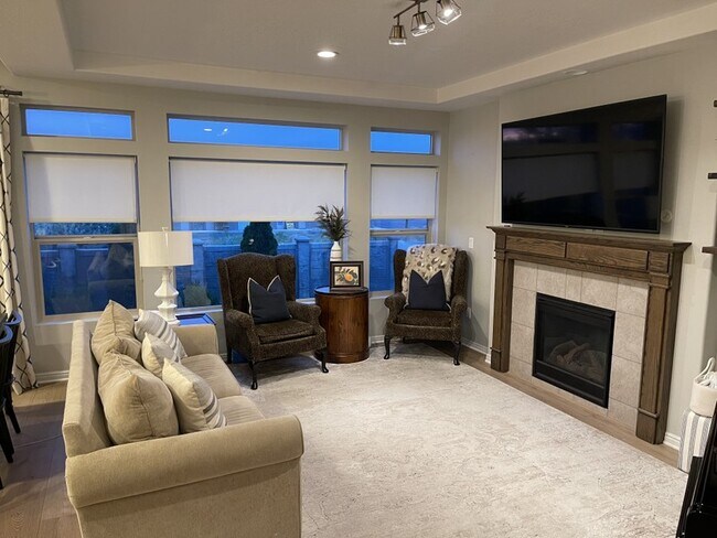 Foto del edificio - 3772 Grassy Meadow Dr
