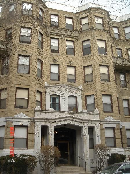 Building Photo - 132 Hemenway St