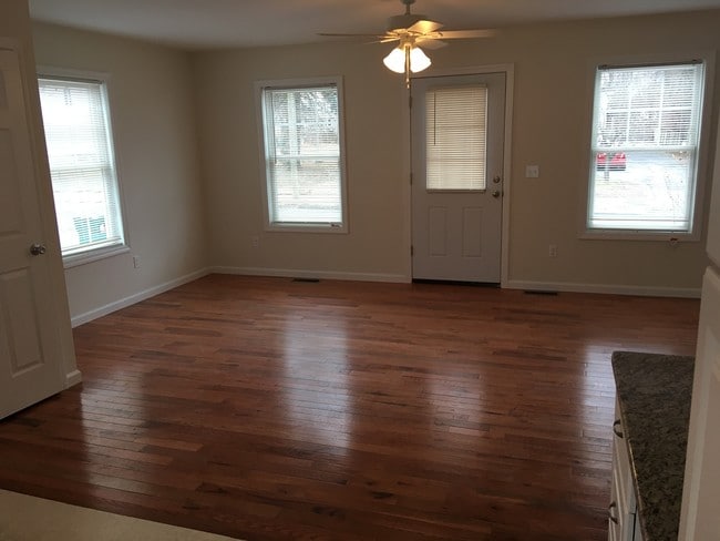 Living Room - 16 Balmforth Ave