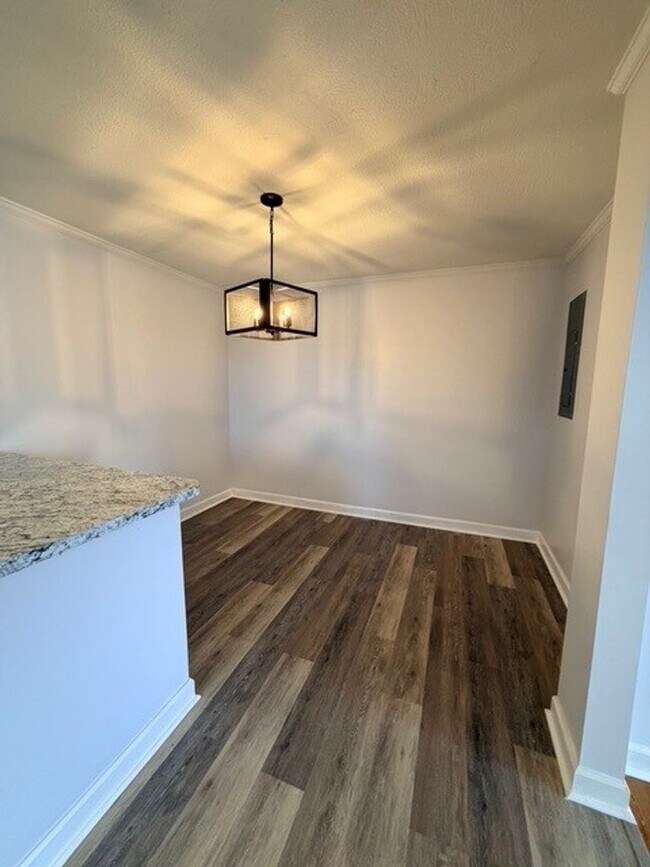 Foto del edificio - 1318 Lincoln Ave