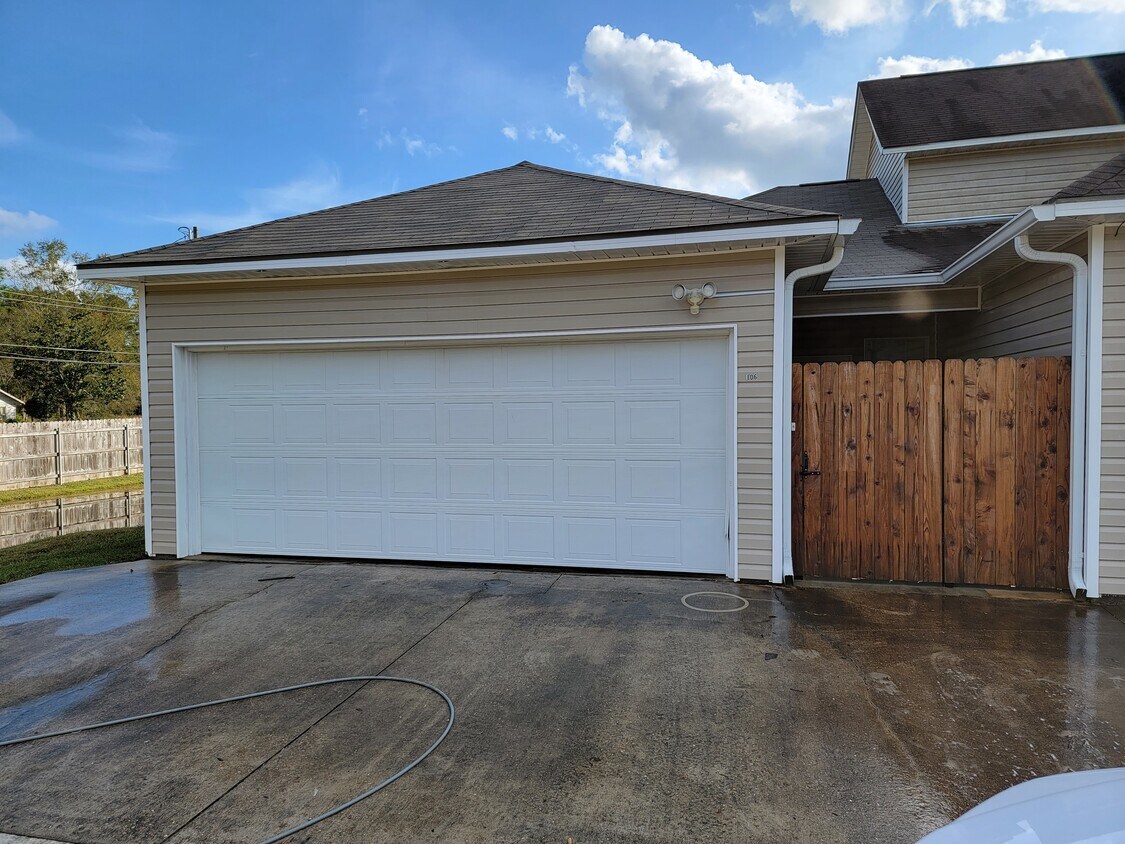 43250 Creek Cir Unit 106, Hammond, LA 70403 Condo for Rent in Hammond