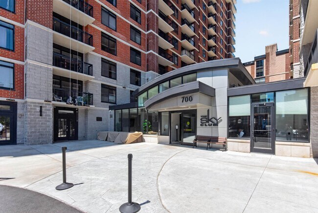 Foto del edificio - 700 1st St