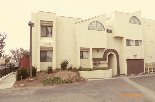 Primary Photo - 13825 Beaver St