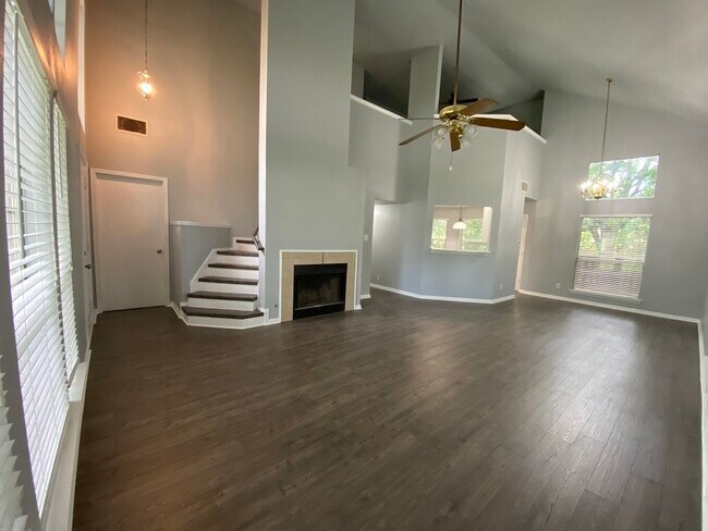 Building Photo - 1821 Southeastern Trail