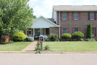 Building Photo - 273 Emerald Dr