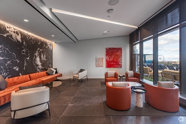 Interior Photo - Cascade