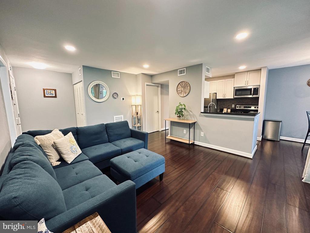 Foto principal - 1734 Ascot Way