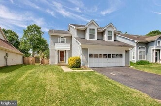 Building Photo - 4325 Lord Fairfax Ct