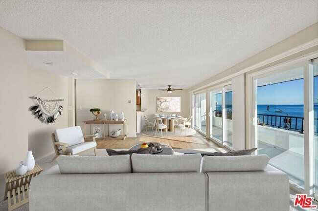 Foto del edificio - 18000 Coastline Dr