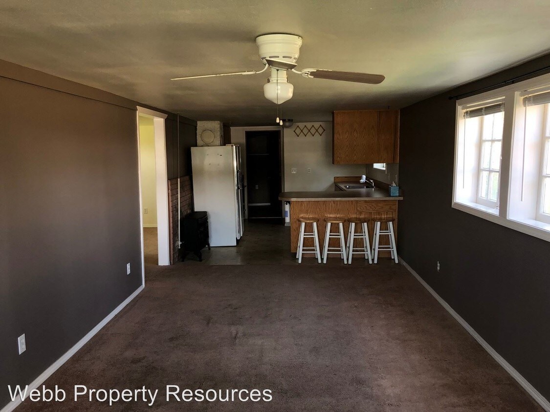 1706 SE Court Ave, Pendleton, OR 97801 Room for Rent in Pendleton, OR