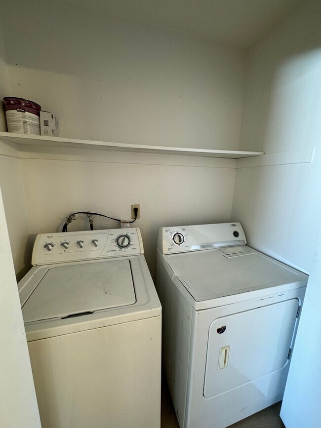 Foto del edificio - 2 BEDROOM UNIT IN MESA