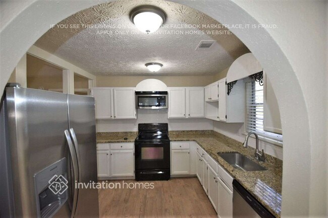 Foto del edificio - 3110 Amber Ln