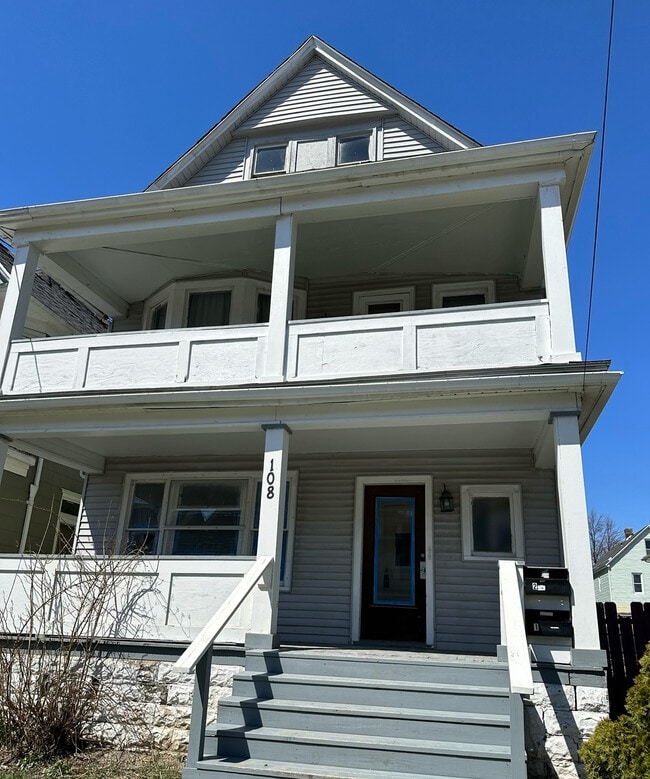 Foto del edificio - 108 Macamley St