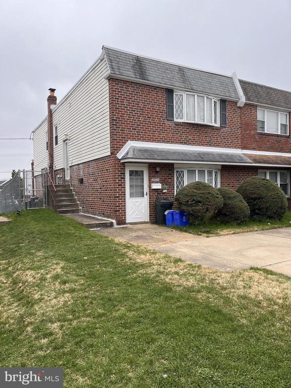 Primary Photo - 10025 Ferndale St