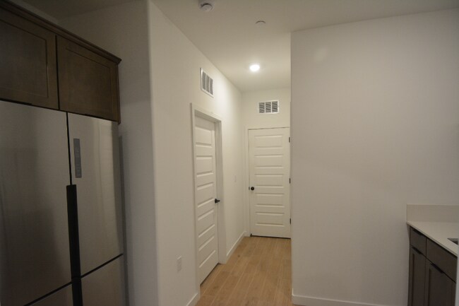 Foto del edificio - 7414 Lemon Mdw Pl