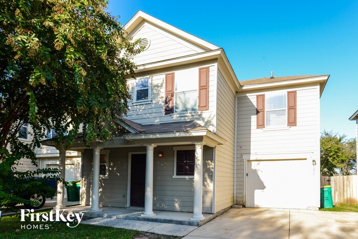 Primary Photo - 121 Hampton Way