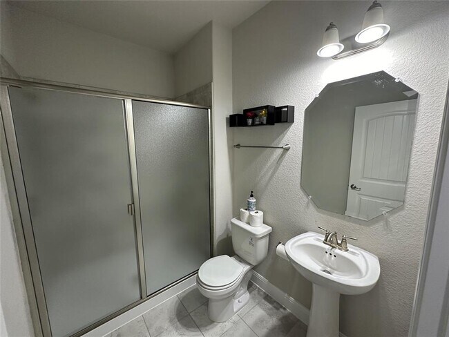Foto del edificio - 4213 Valley Oaks Dr