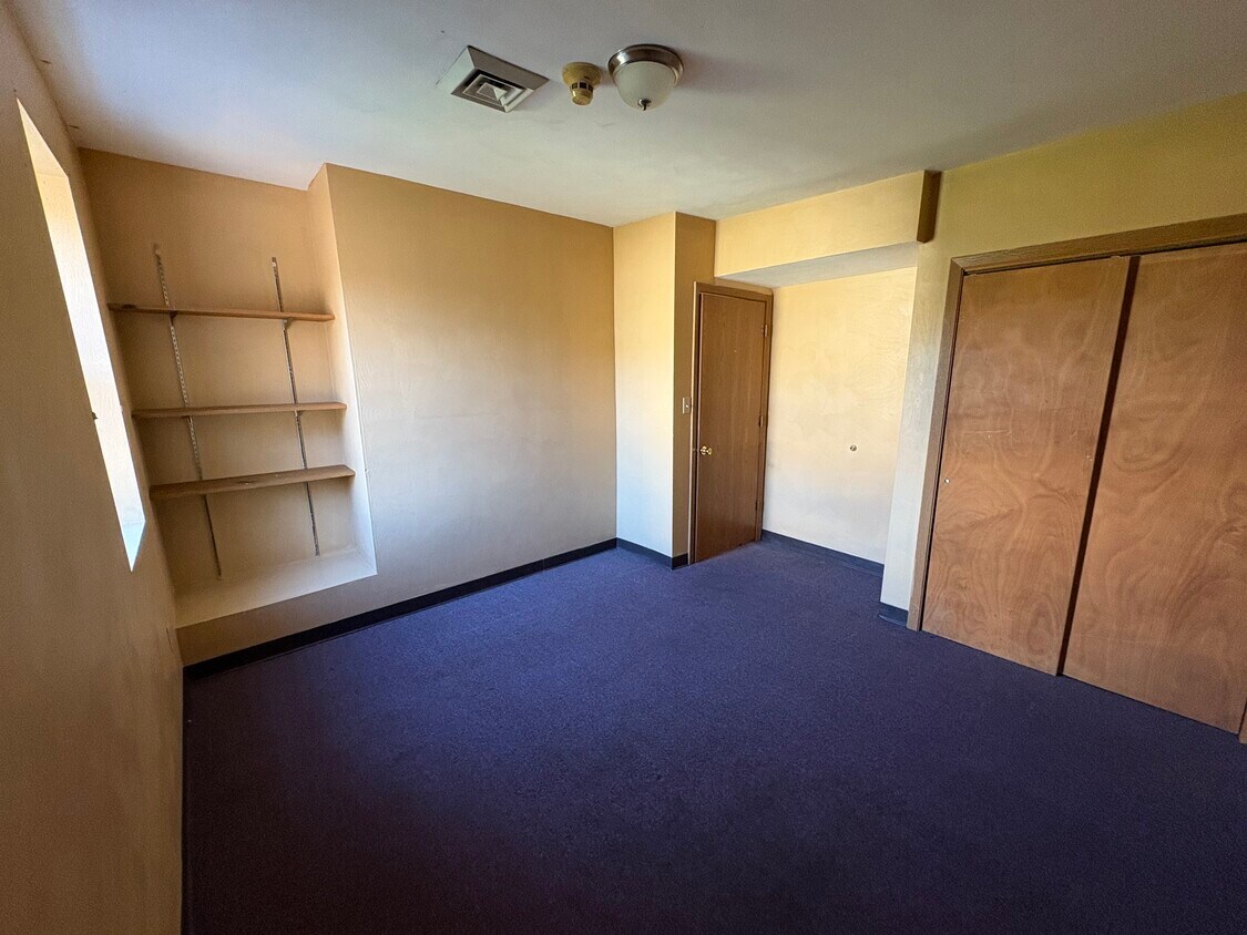 Foto del edificio - 425 S Main St