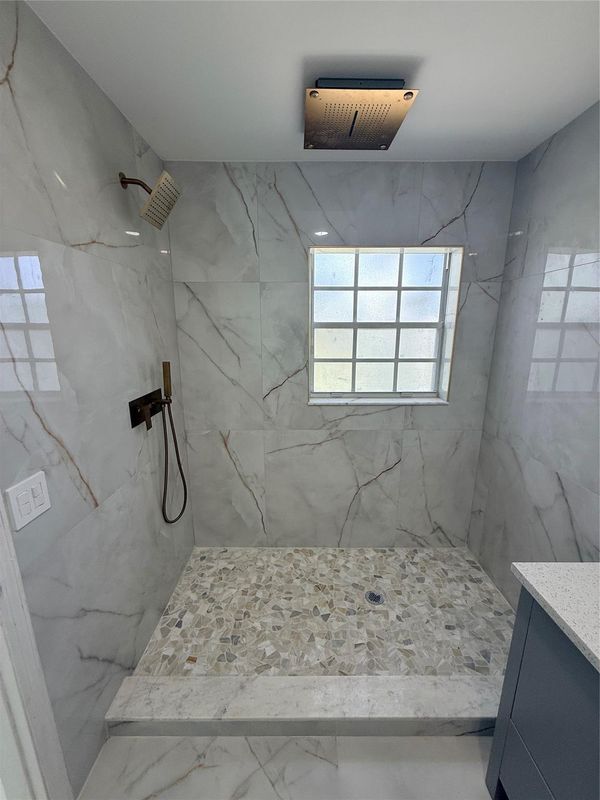 Foto del edificio - 3380 NW 78th Ave