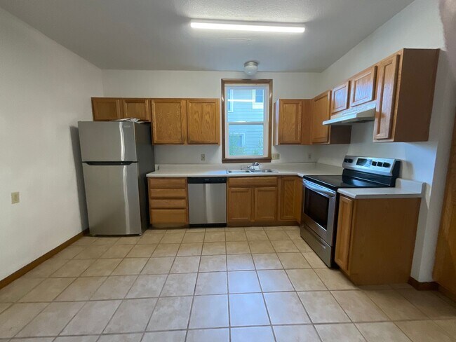 Foto del edificio - COLLEGE PRE-LEASING