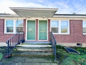 Building Photo - 234 N Skidmore St