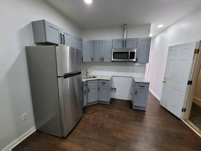 Photo - 118 N 52nd St House