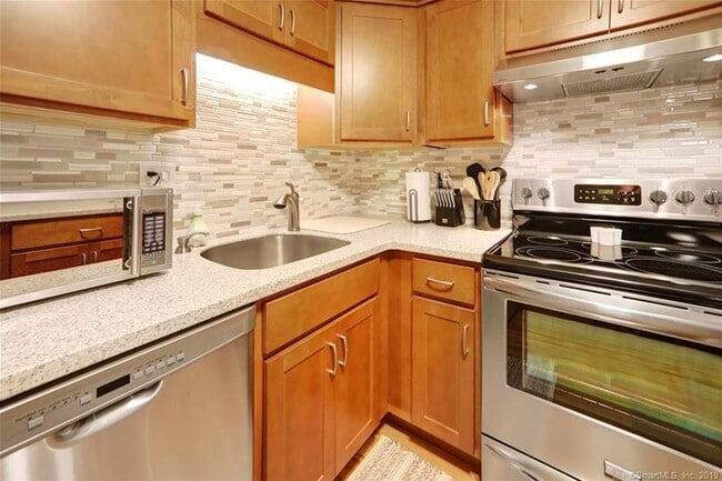 Building Photo - 1407 Harbor View Dr