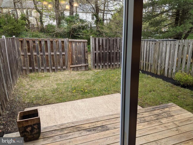 Building Photo - 7704 Brandeis Way