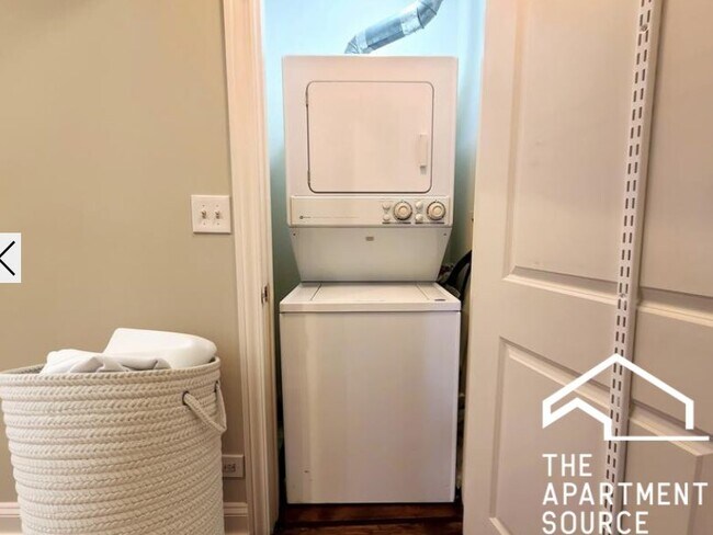 Photo - 750 W Addison St Apartment