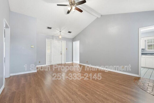 Foto del edificio - 1708 Woodley Rd