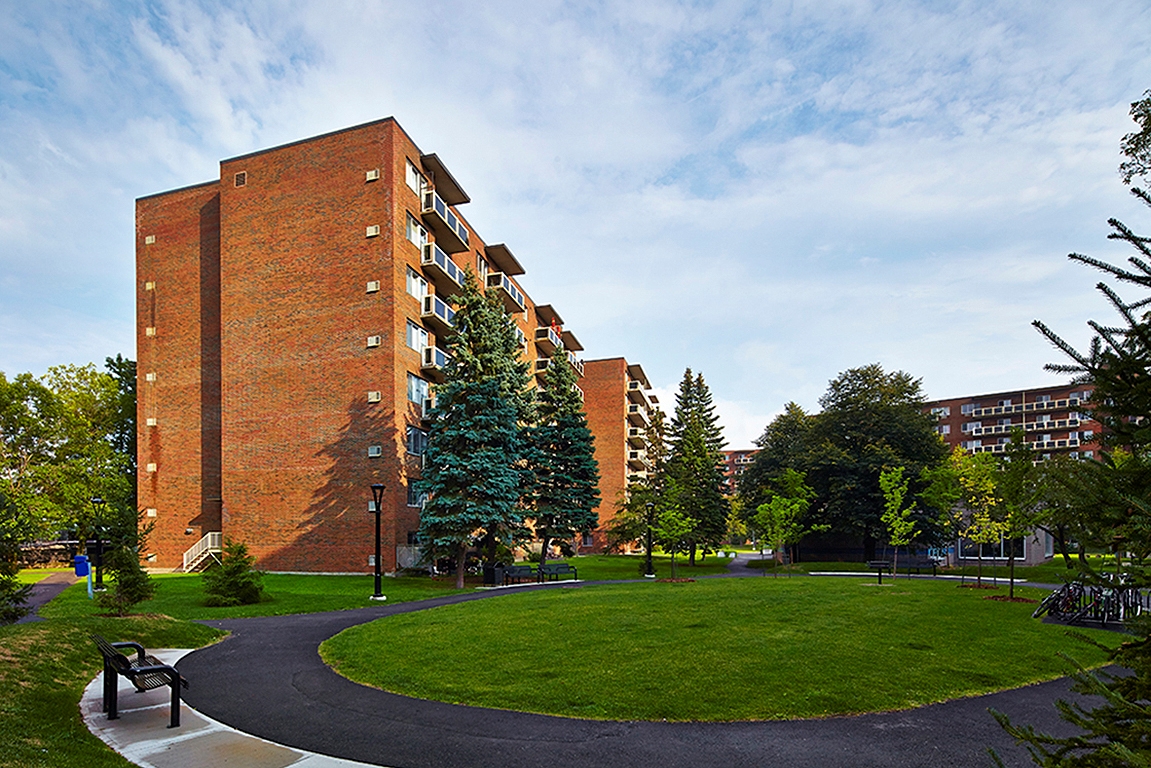 Primary Photo - Les Jardins Radisson