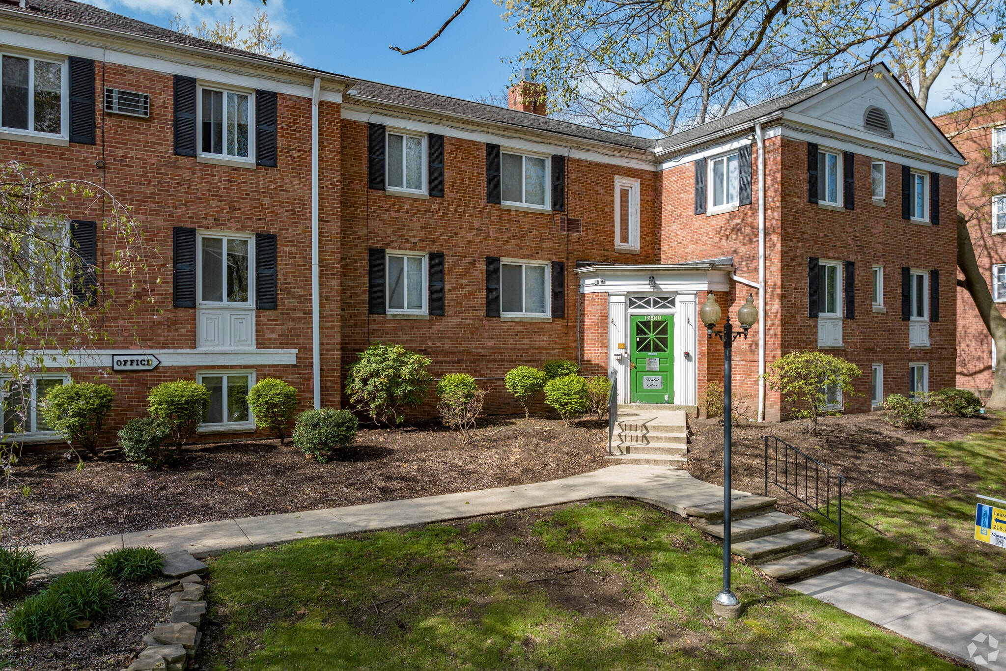 Fairhill Gardens – photo 1 of 44