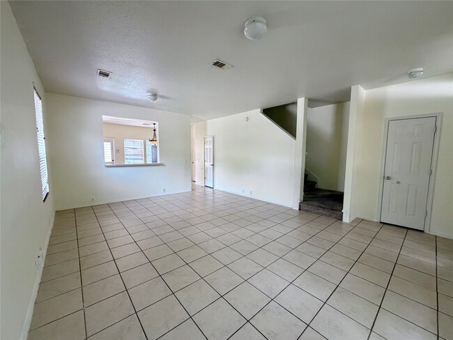 Building Photo - 23854 Township Elm St