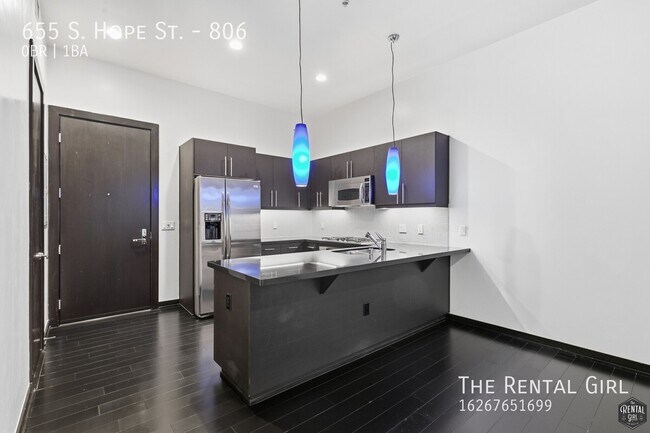 Foto del edificio - 655 S Hope St